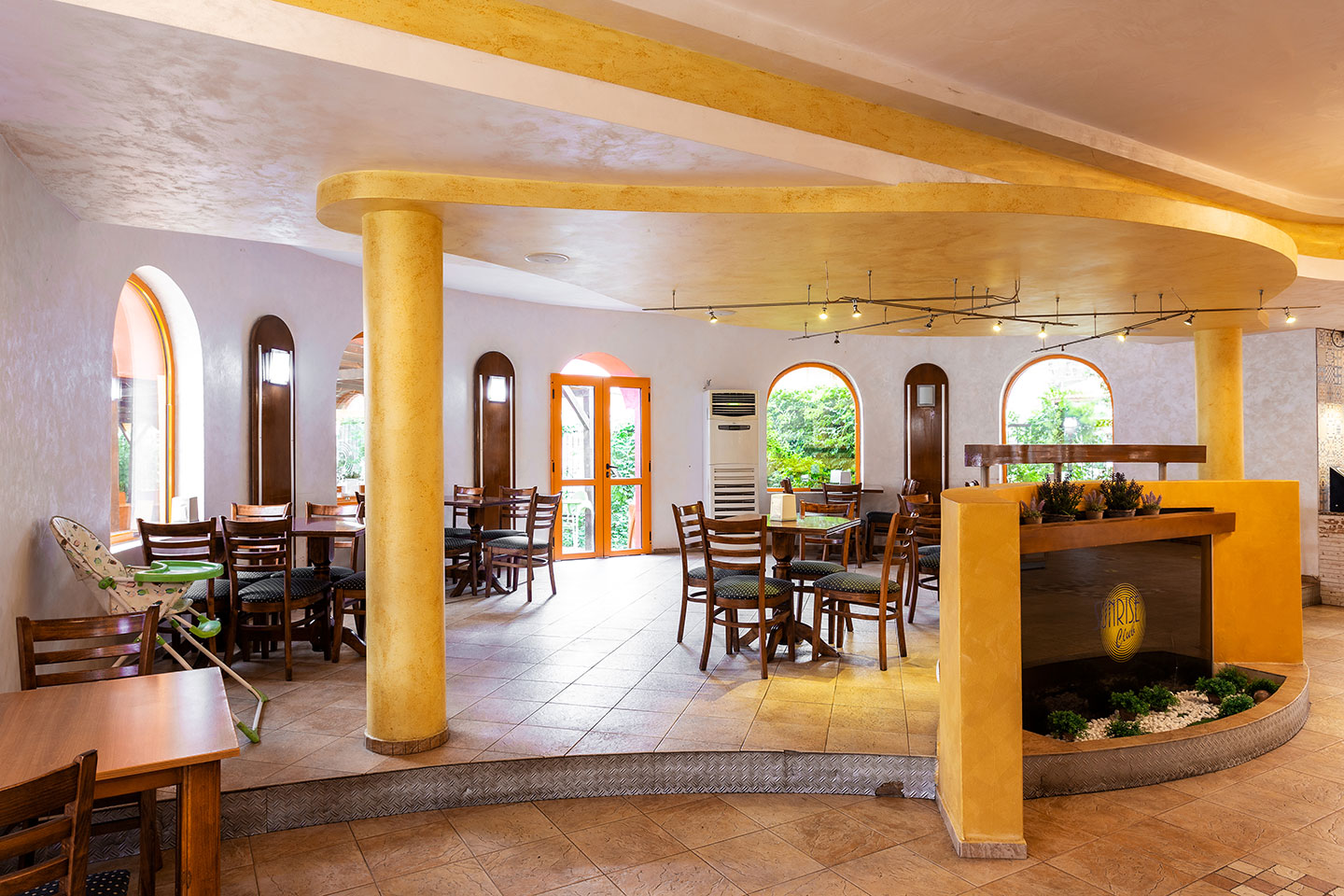 Complex Sunrise-Restoran.png