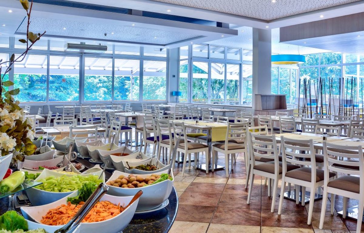Villas Ralitsa Aqua Club-Restoran.jpg