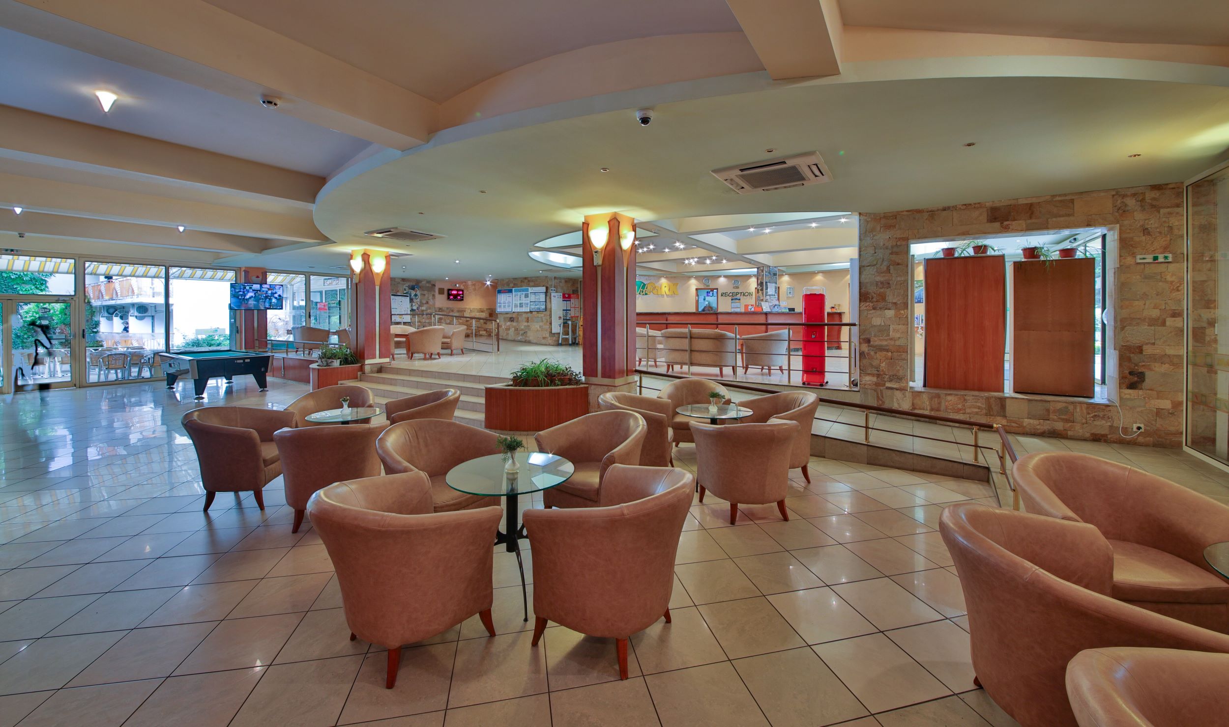 Hotel Vita Park-Lobby.jpg