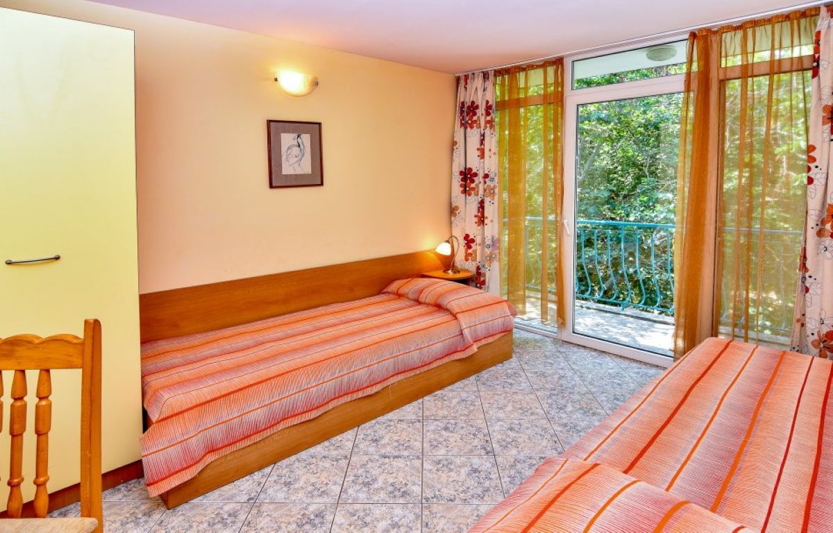 Villas Vita Park Hotel-Vila druga spavaca soba.jpg