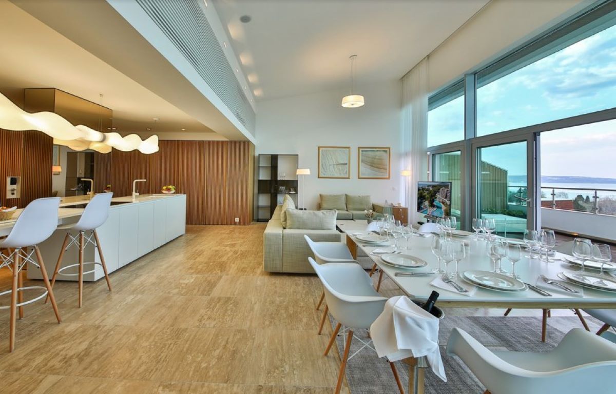Flamingo Grand-Corner penthouse.jpg