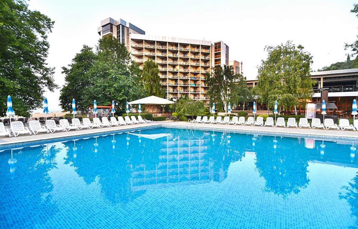 Hotel Kaliakra-Bazen.jpg