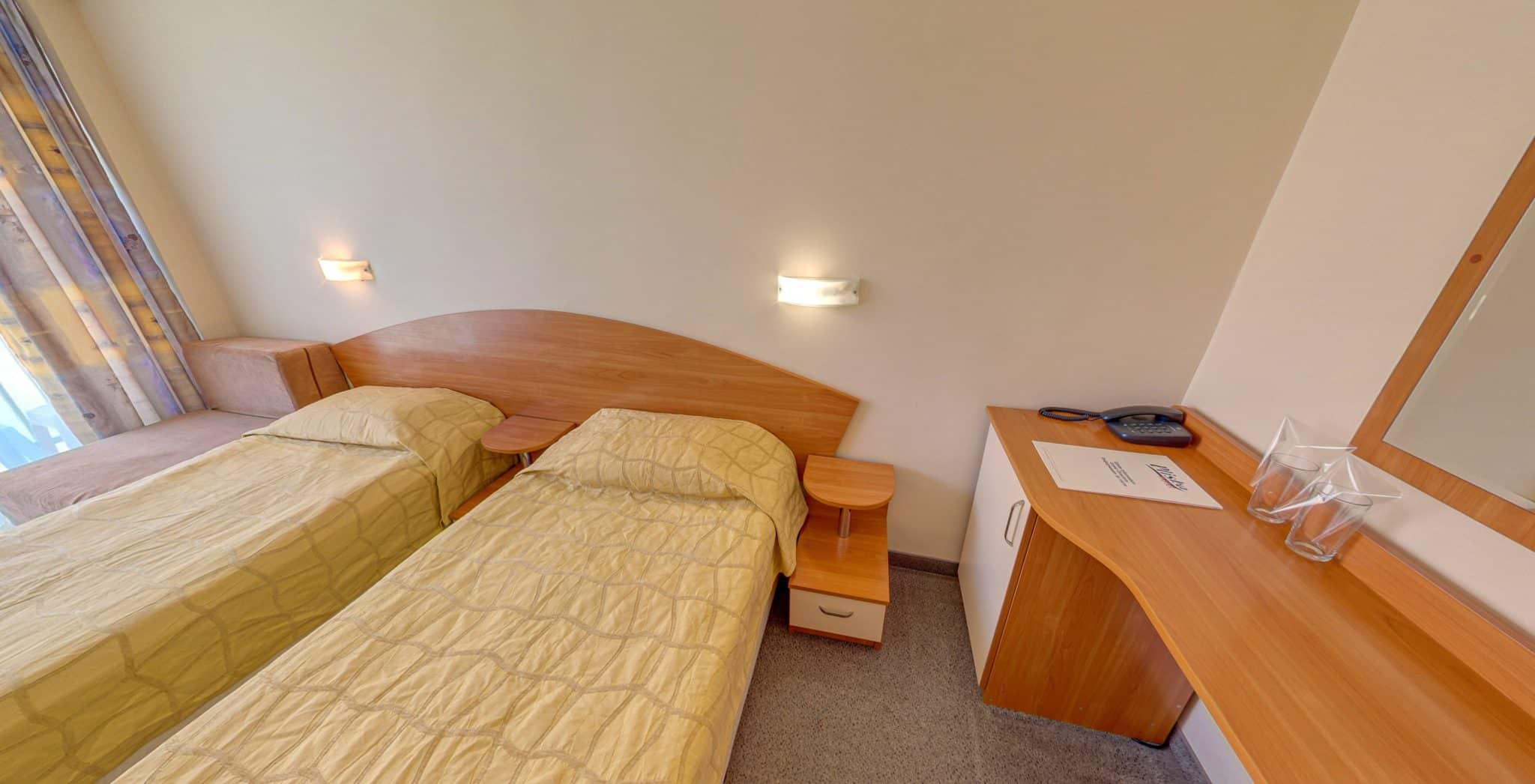 Hotel Pliska-Porodicna soba.jpg