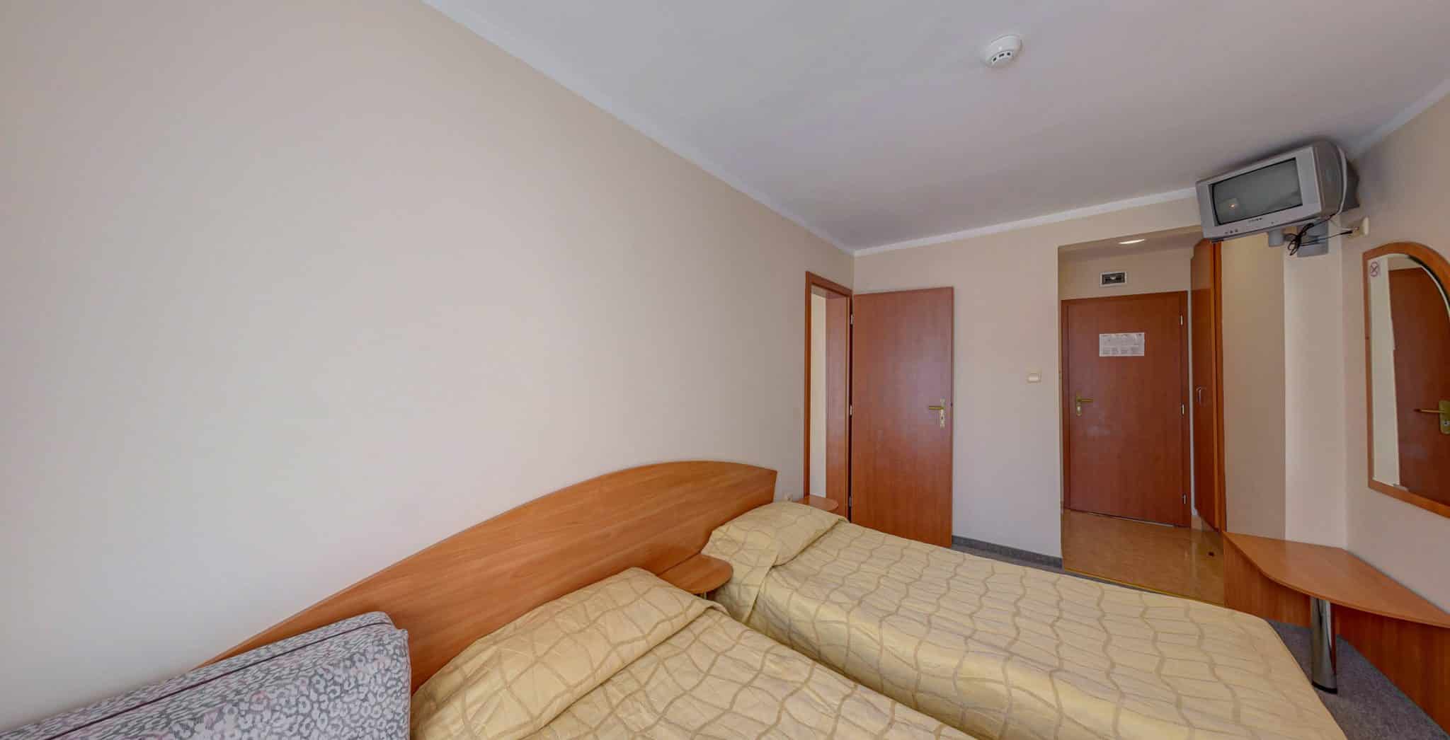 Pliska Hotel-Porodicna soba.jpg