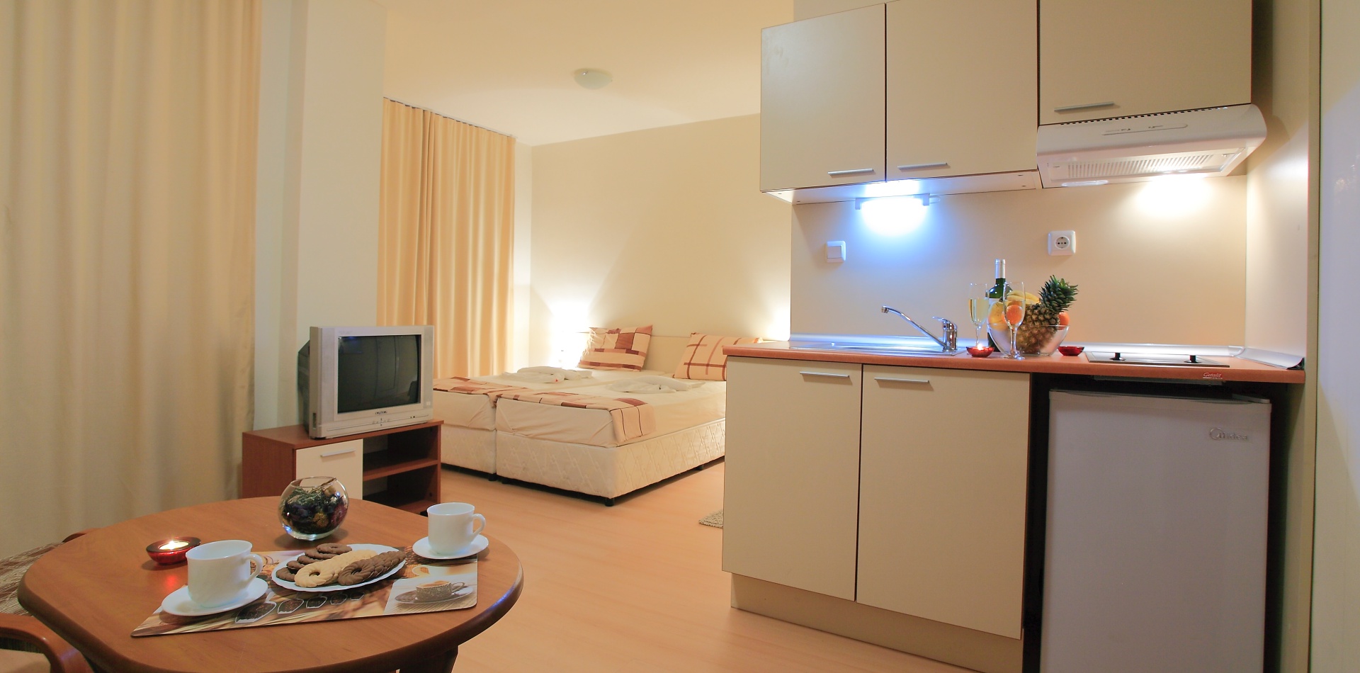 Holiday Complex Rainbow 2-Studio.jpg