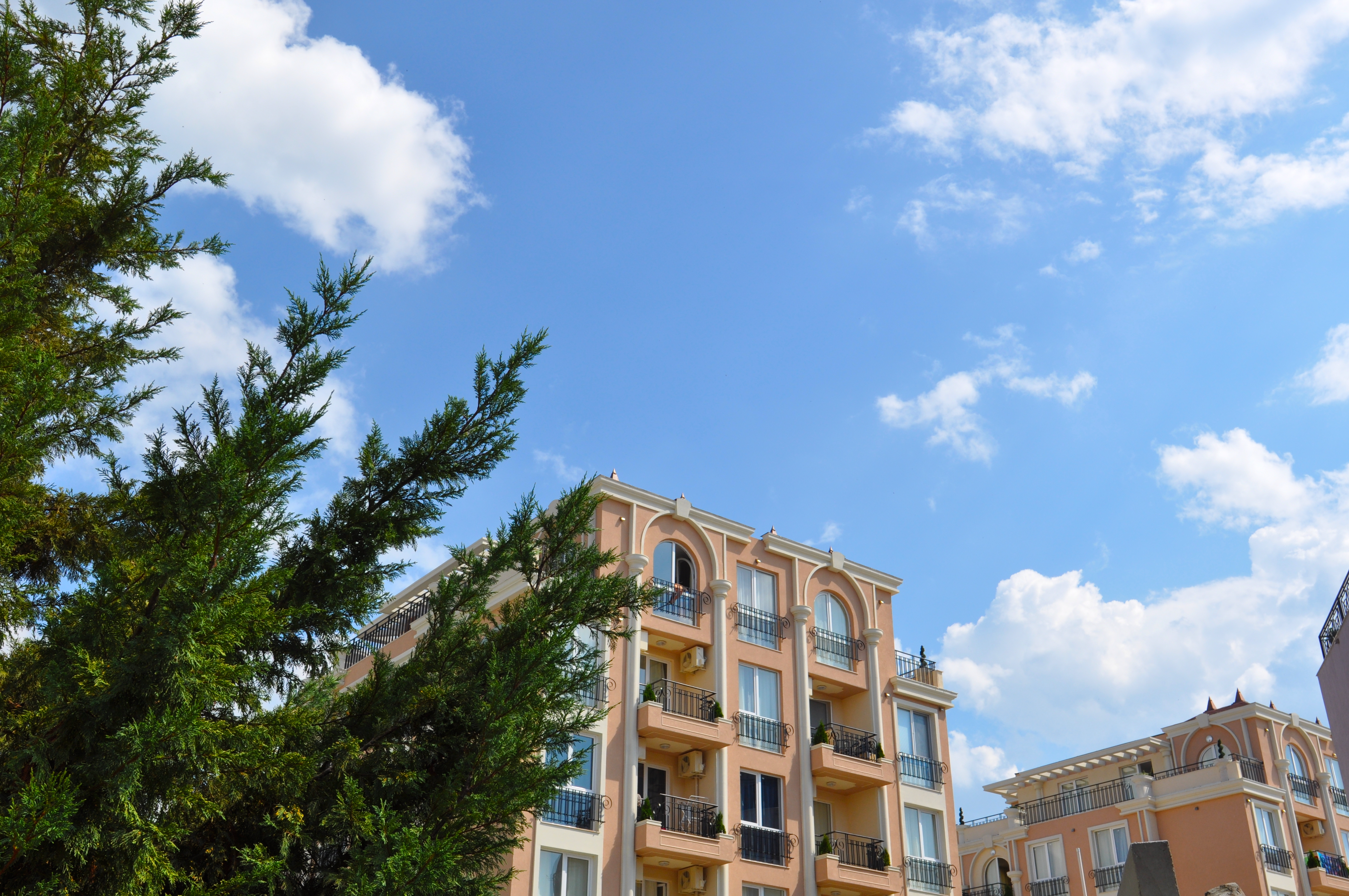 Holiday Complex Rainbow 4-Okruzenje.JPG