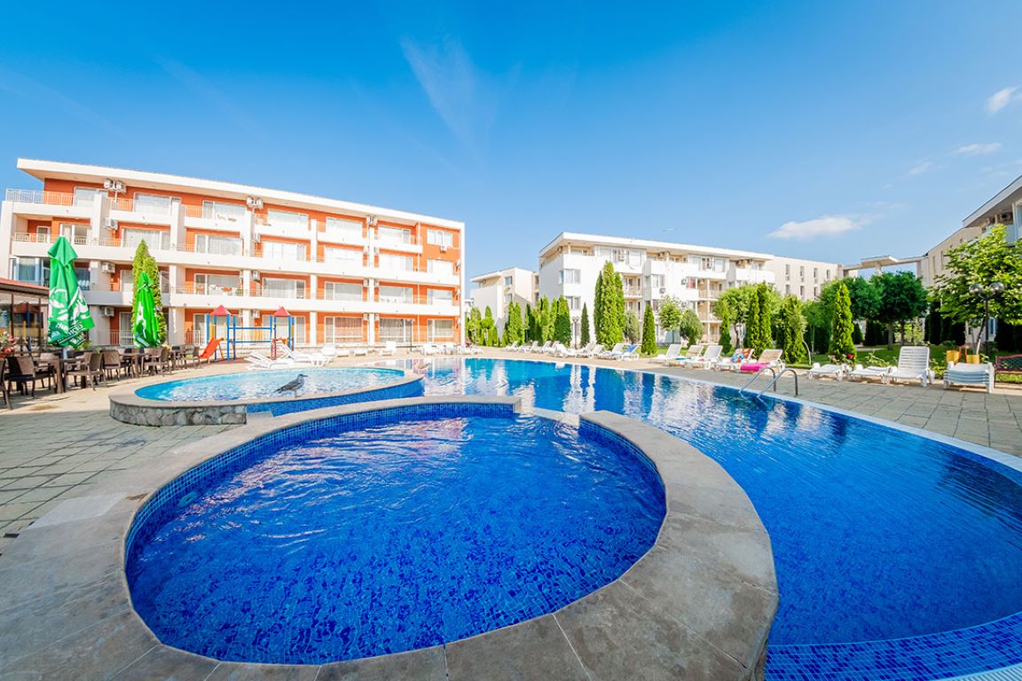 Nessebar Fort Club-Kompleks bazena.jpg