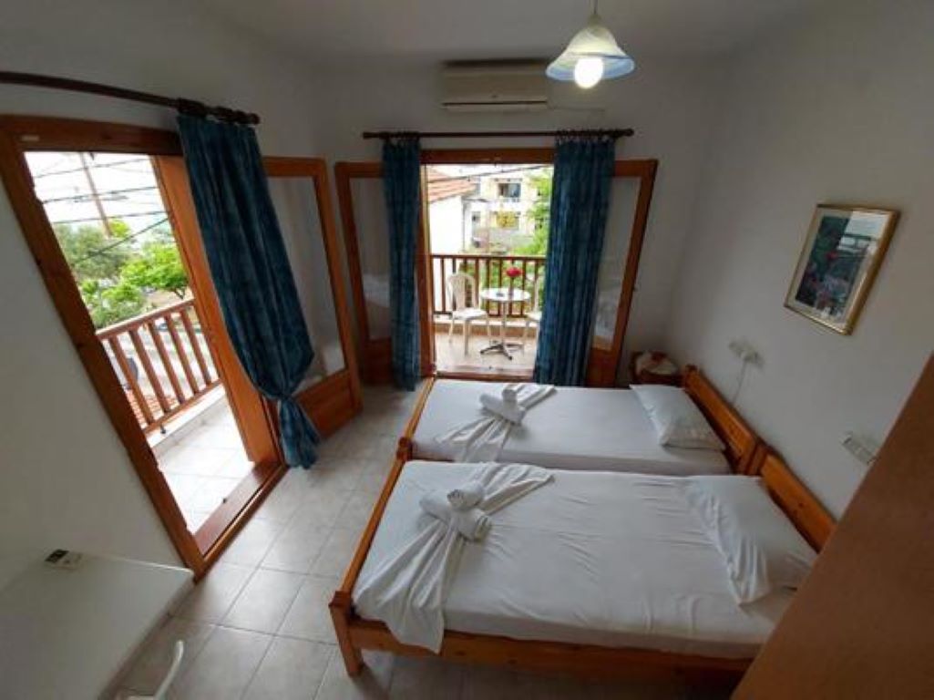 Hotel Mina Maria Apartments-Standardna soba.jpg