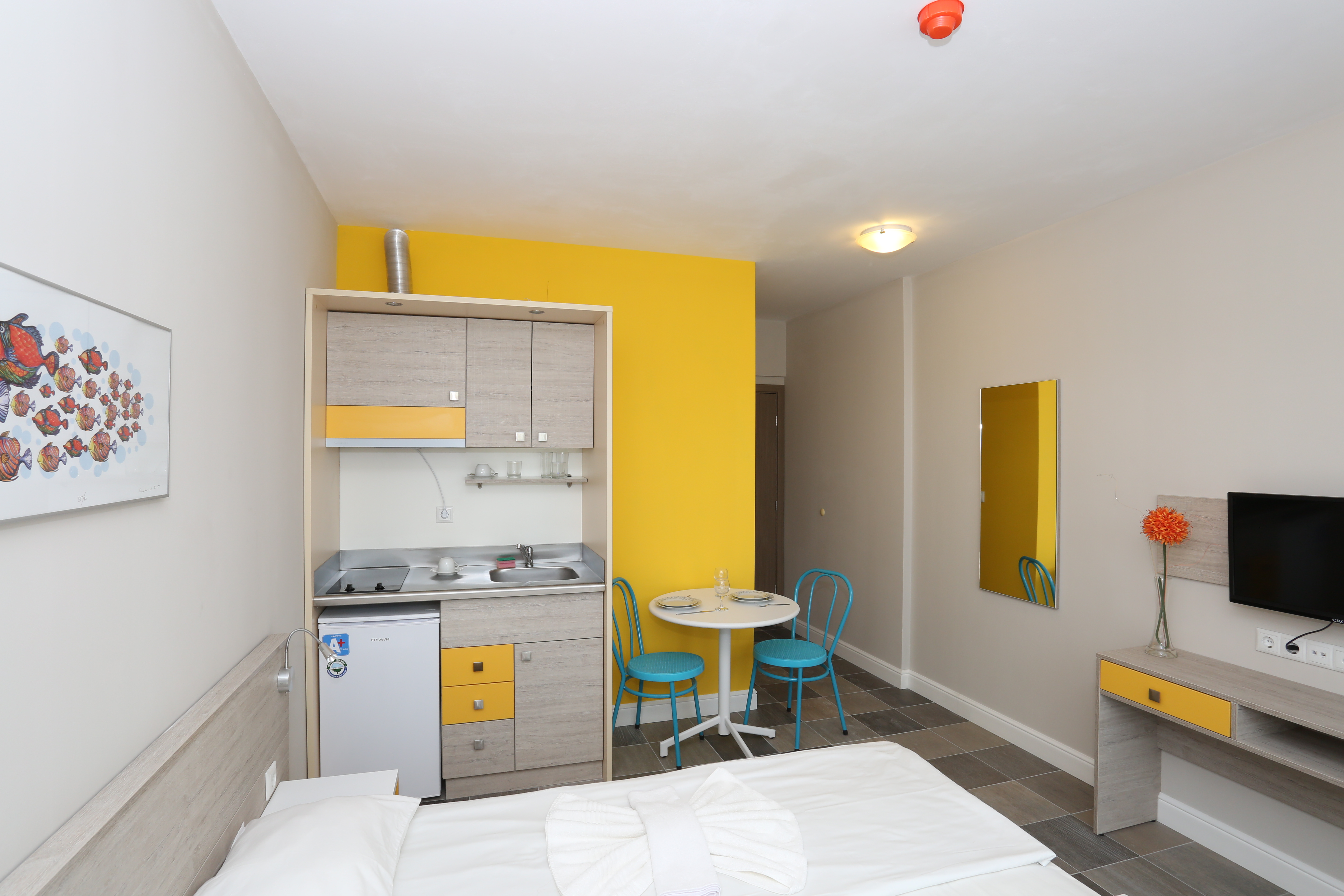 Sunny Residence Apart-Studio.JPG