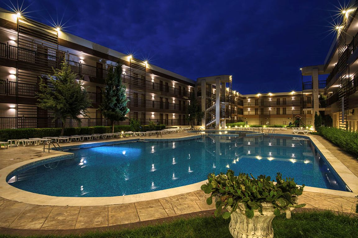 Hotel Imperial Resort-Nocni izgled.jpg