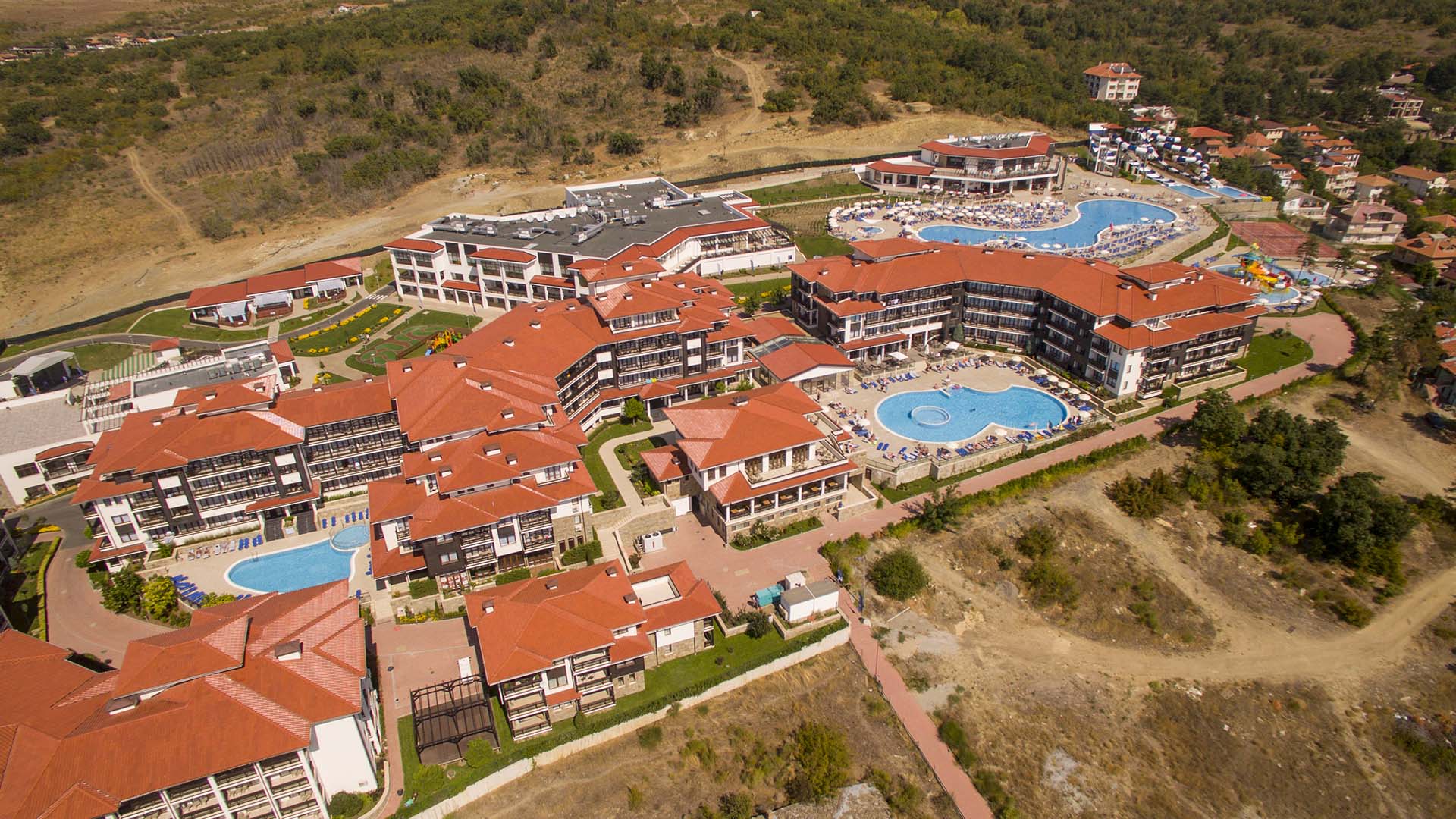 Hotel Nevis Resort-Kompleks hotela.jpg