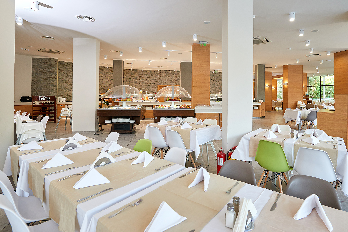 Hotle Laguna Park & Aqua Club-Restoran.jpg