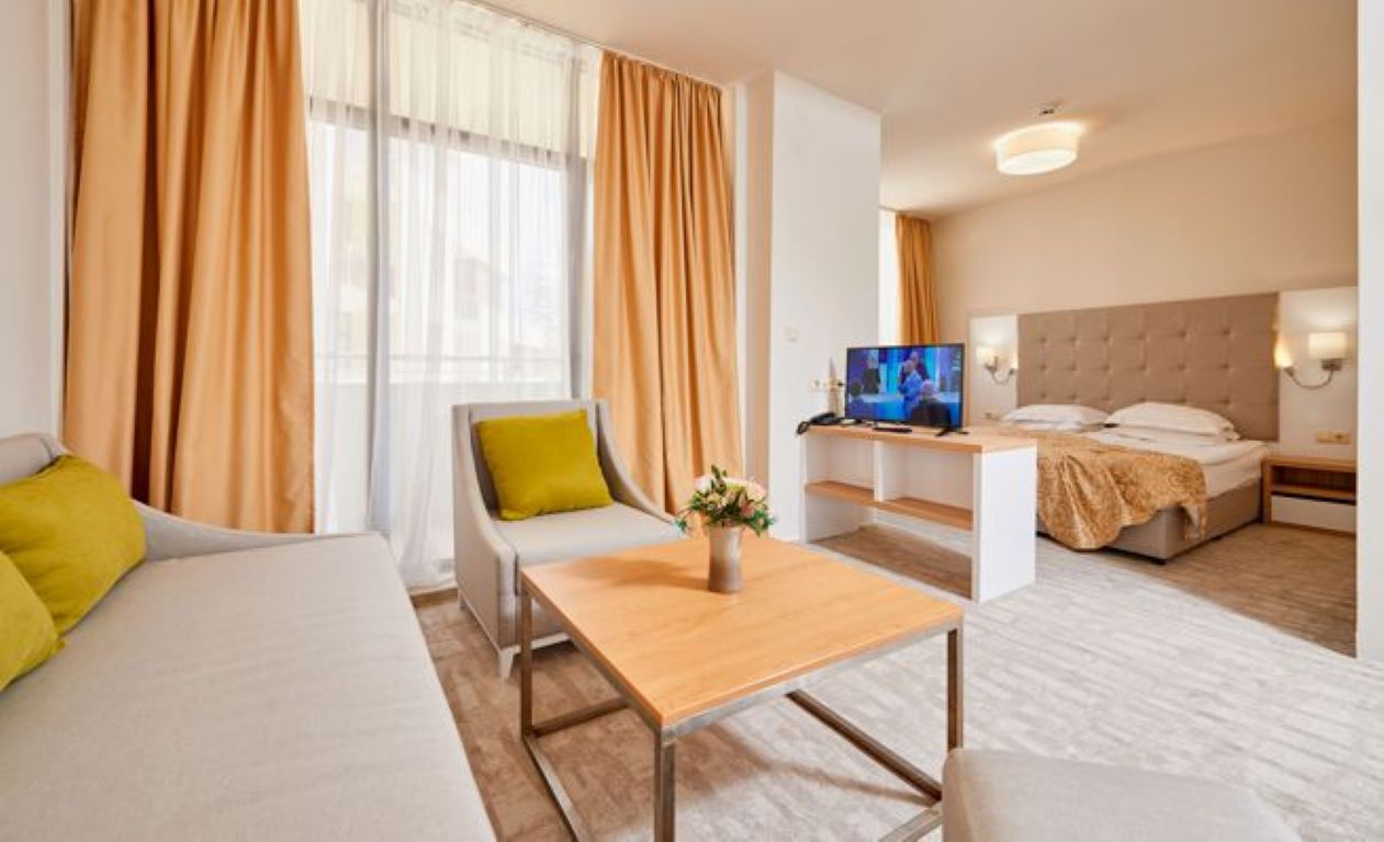 Laguna Park & Aqua Club Hotel-Studio.jpg