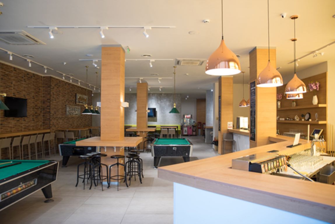 Laguna Park & Aqua Club-Lobby bar.jpg