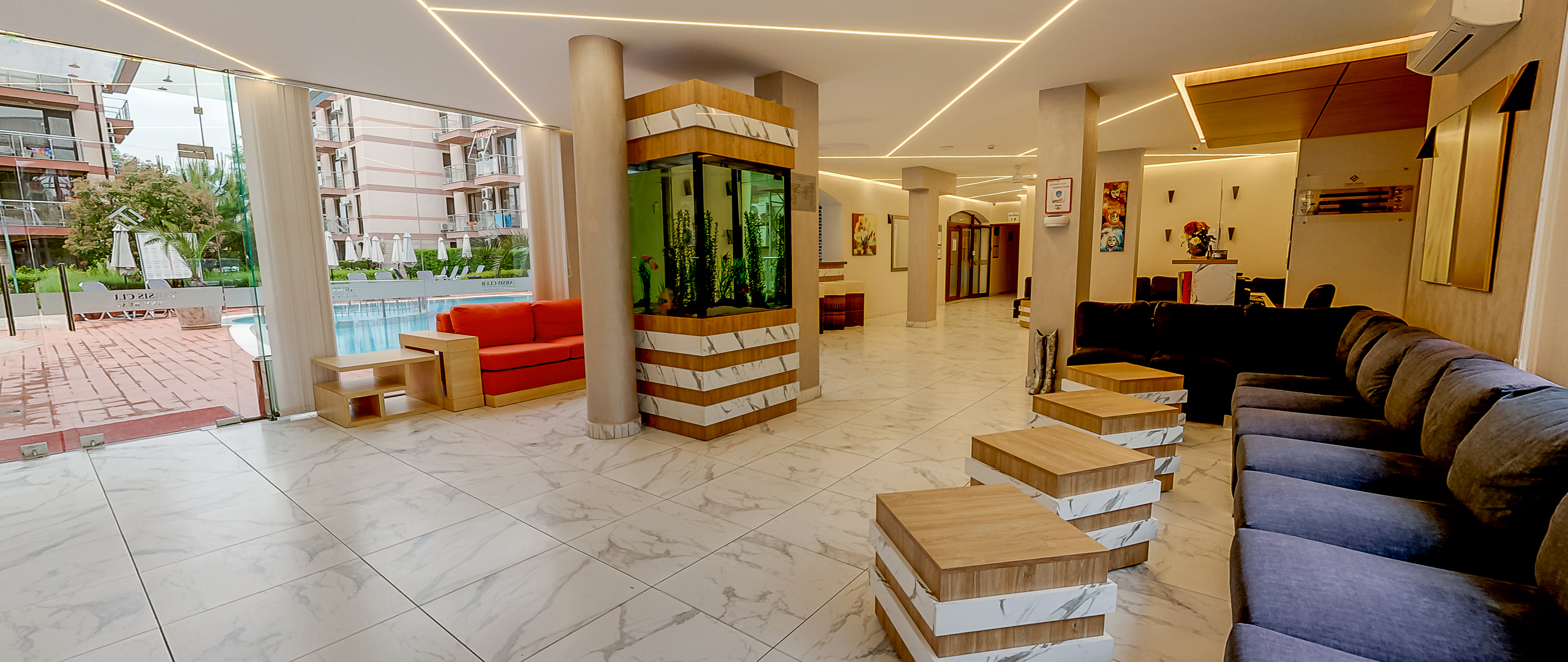 Tarsis Hotel-Lobby.jpeg