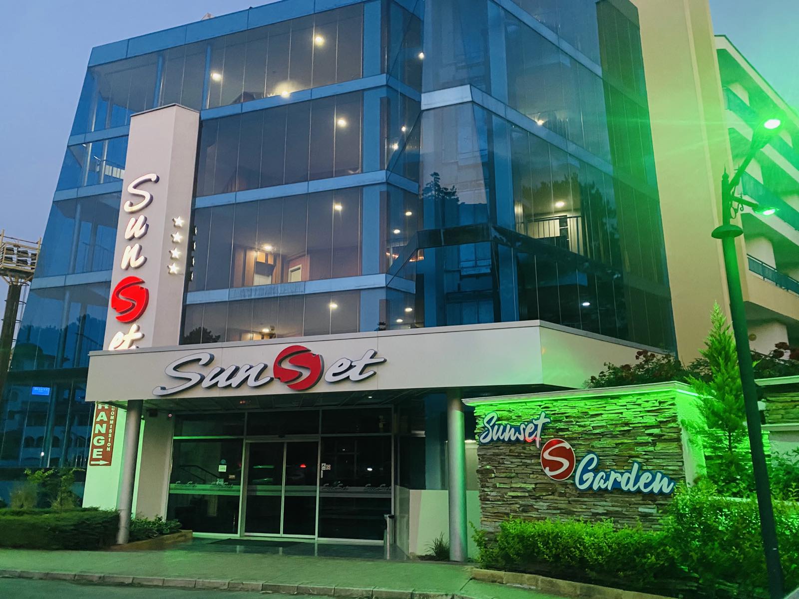 Sunset Sunny Beach Hotel-Hotel spolja.jpg