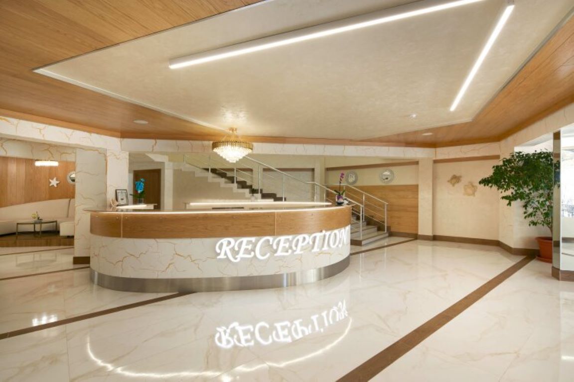 Hotel Kavkaz-Recepcija.jpg