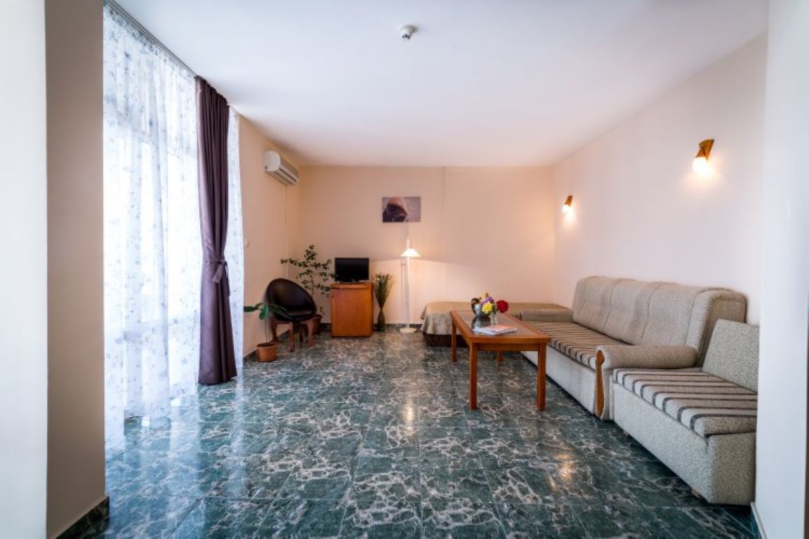 Kavkaz Hotel-Apartman.jpg