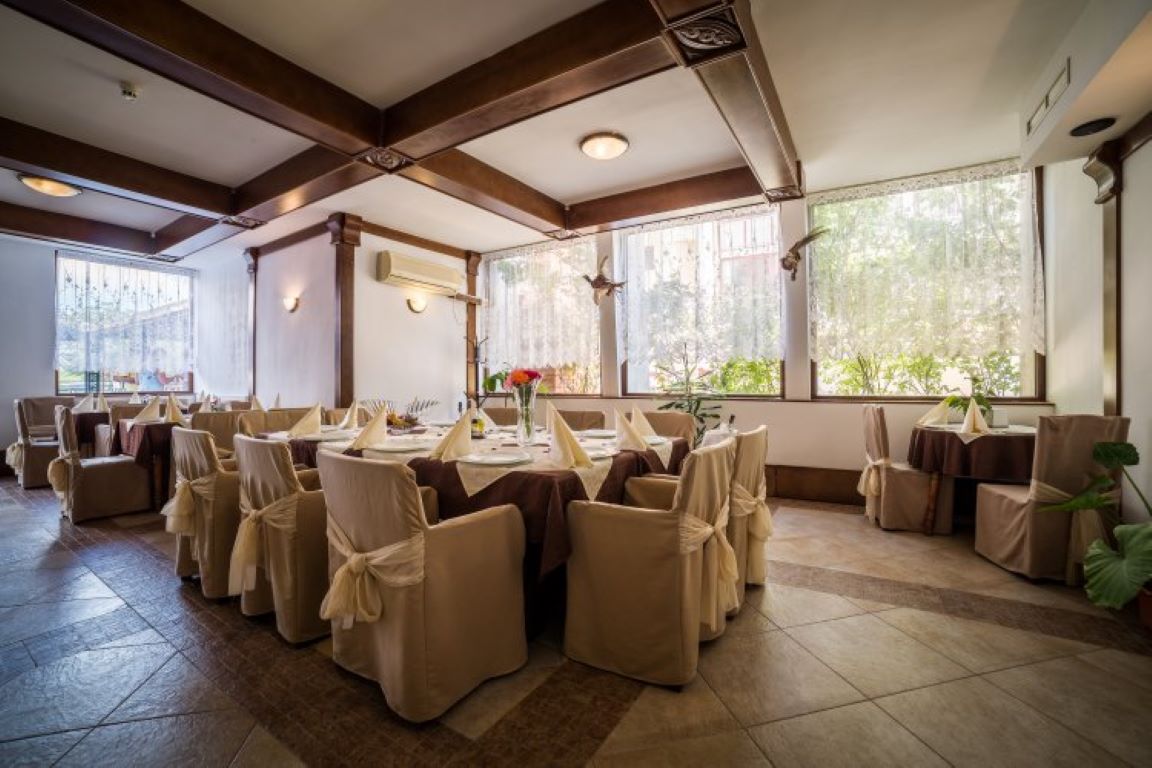 Kavkaz Hotel-Restoran.jpg