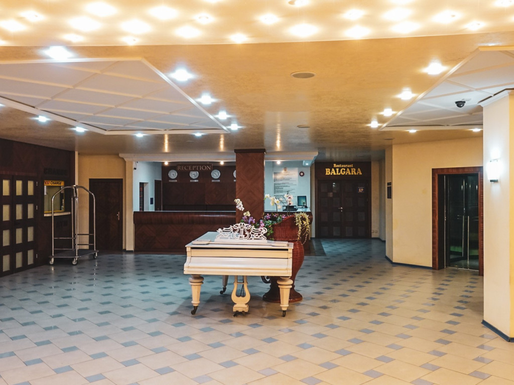 Grand Hotle Nirvana-Recepcija.jpeg