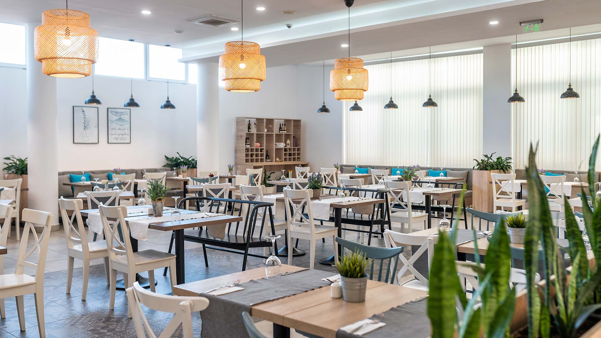 Hotel IHotel-Restoran.jpg