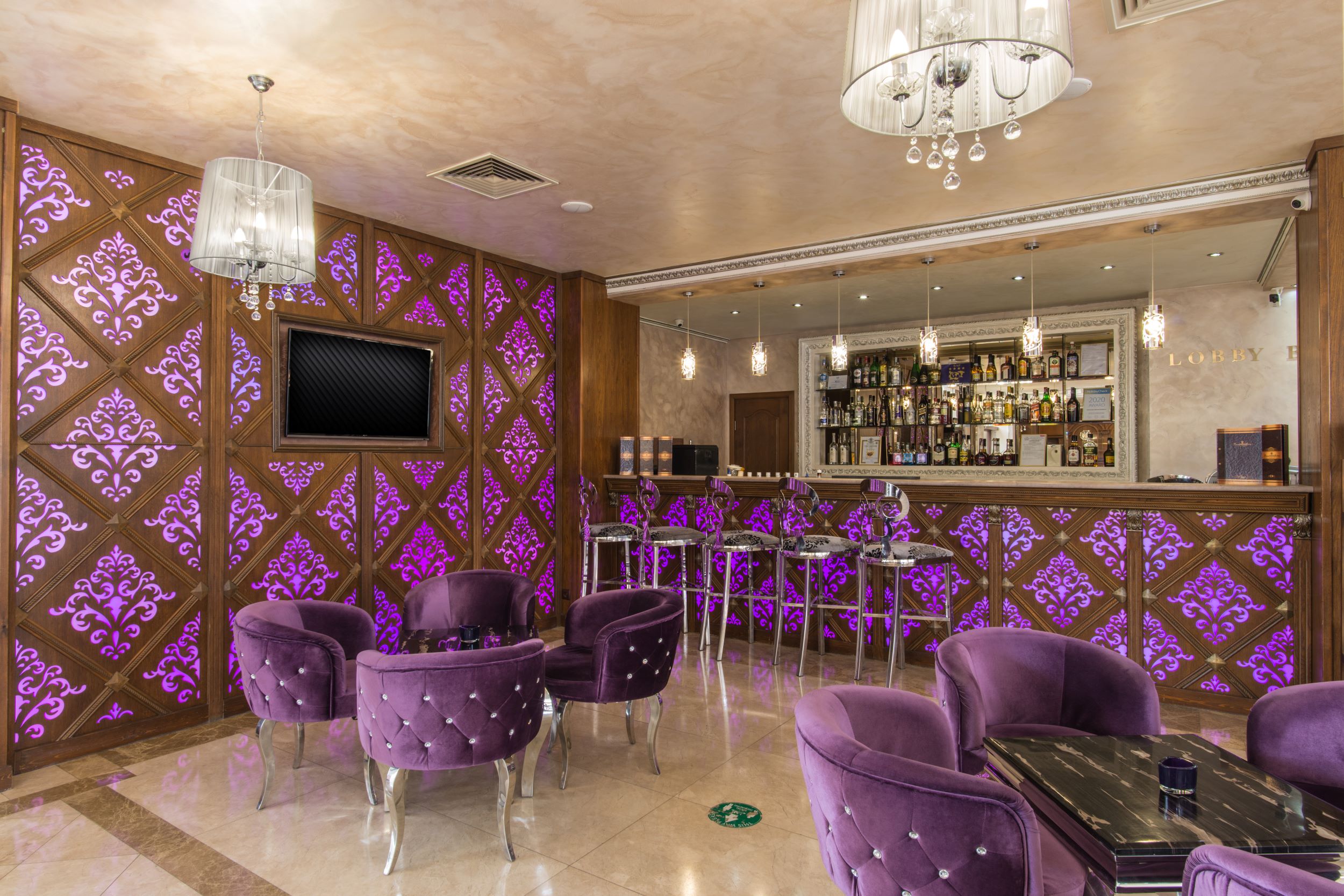 Diamond Residence Hotel & Spa-Lobby bar.jpg
