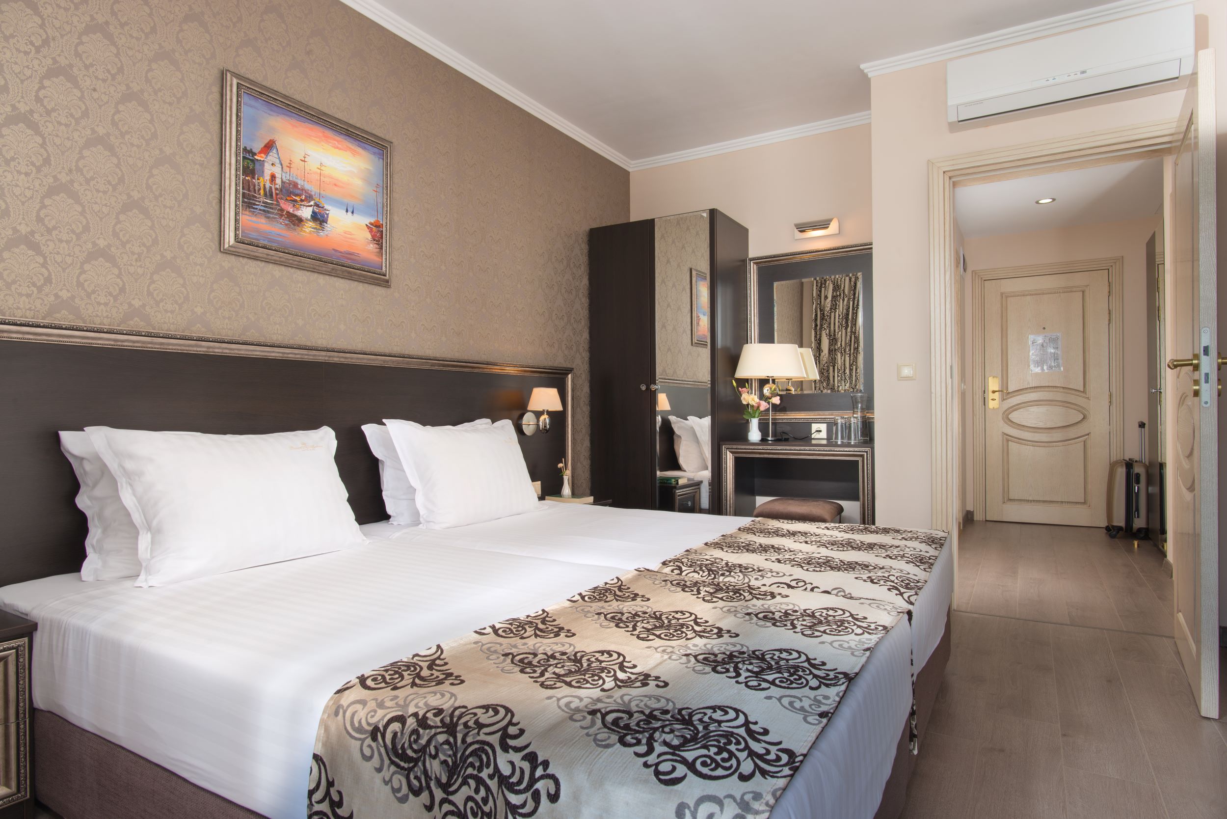 Diamond Residence Hotel & Spa-Porodicna soba.jpg