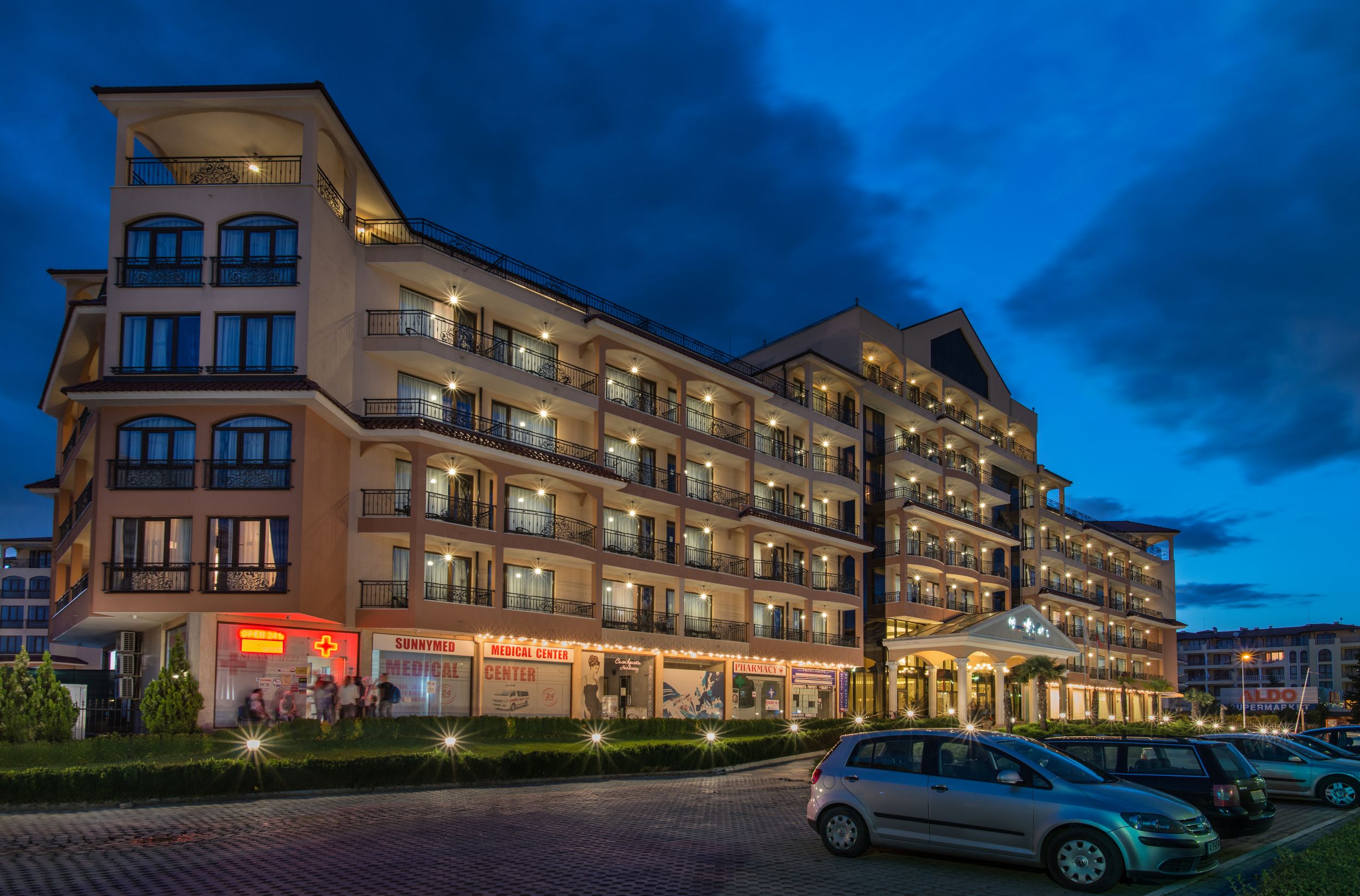 Diamond Residence Hotel & Spa-Zgrada hotela.jpg
