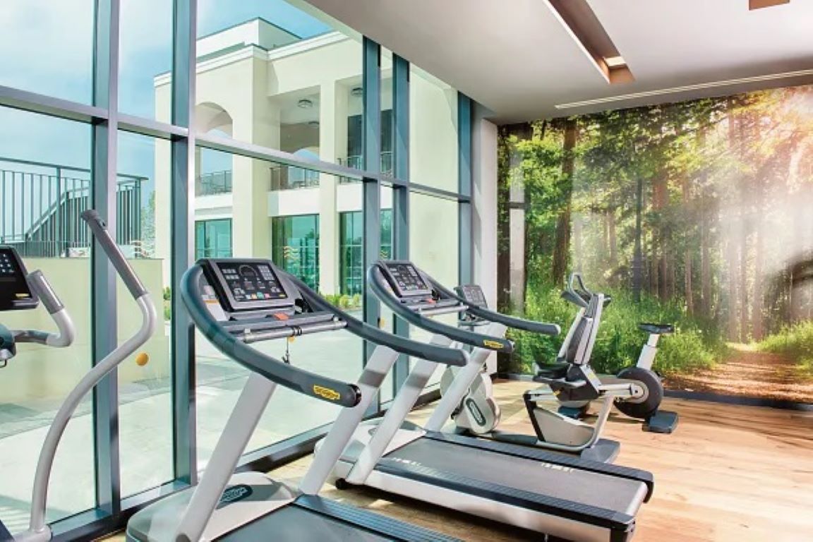 Secrets Sunny Beach Resort & Spa Hotel-Fitnes.jpg