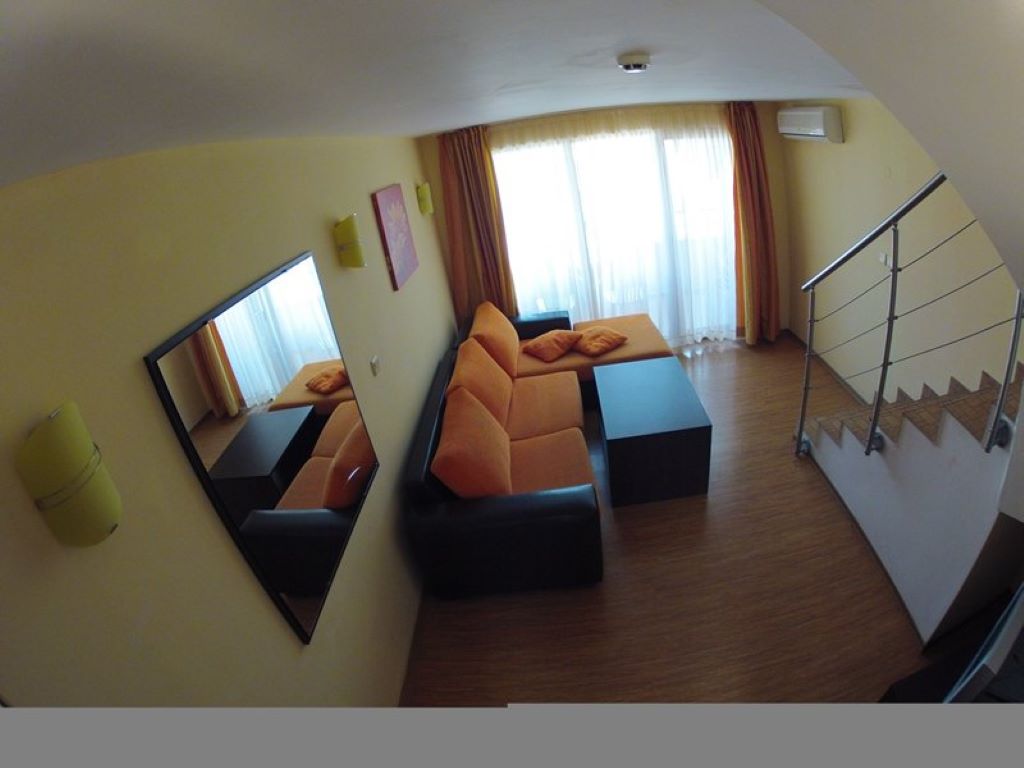 Hotel Apolis-Maisonette.jpg