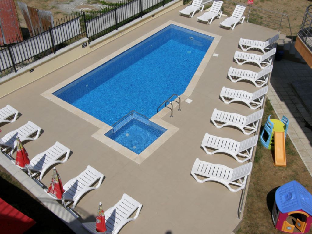 Hotel Morska Vila-Bazen.jpg