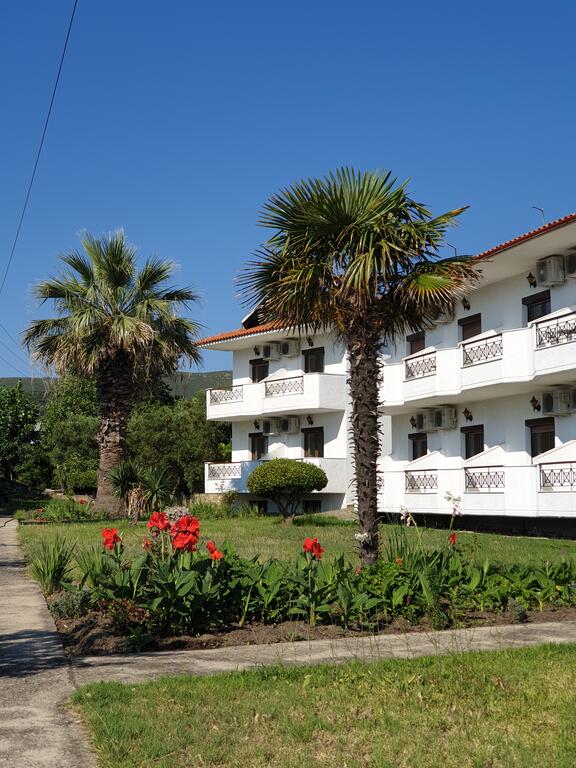 Hotel Ermioni.jpg