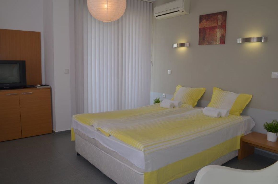 View Apartments Hotel-Studio.jpg