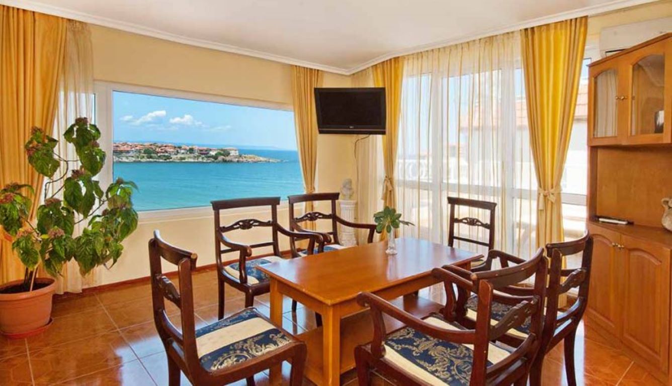 Hotel Villa List-Apartman.jpg