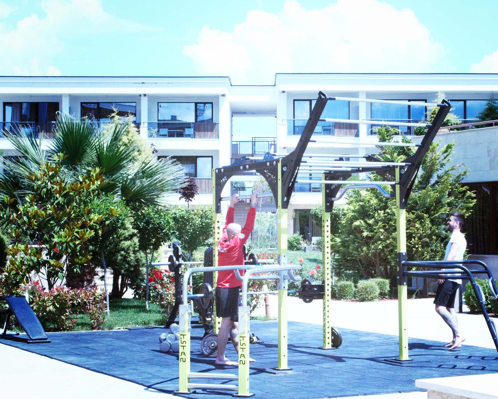 Apolonia Resort Hotel-Fitnes na otvorenom.jpg