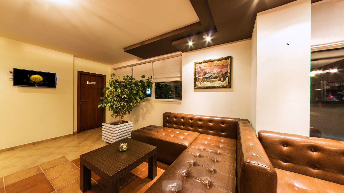 Berlin Beach-Lobby.jpg