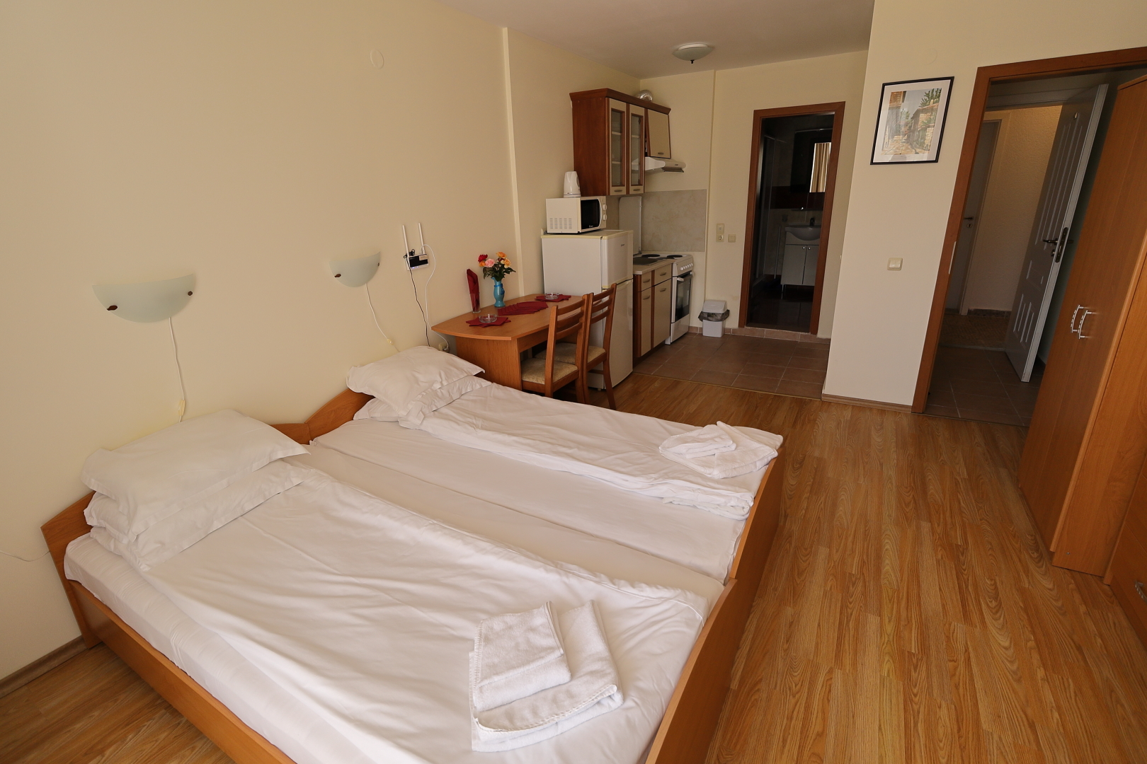 Hotel Crown Fort Club-Studio.JPG