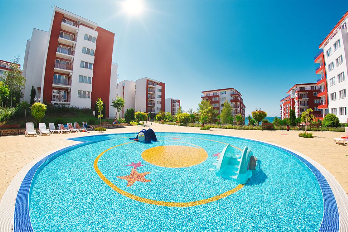 Hotel Sea Fort Club-Bazen za decu.jpg