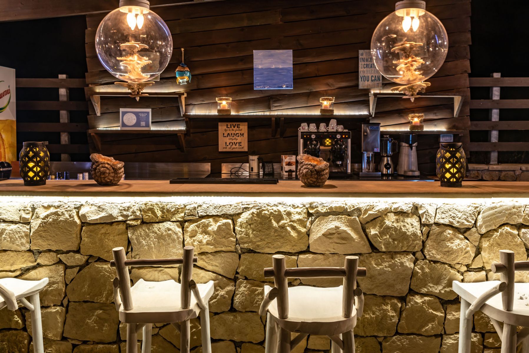 Petani Bay Hotel-Lobby bar.jpg