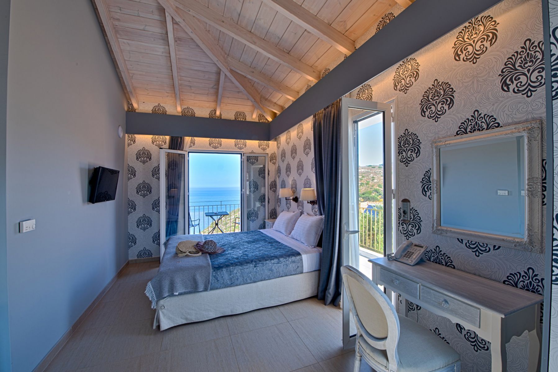 Petani Bay-Suite Uranus.jpg