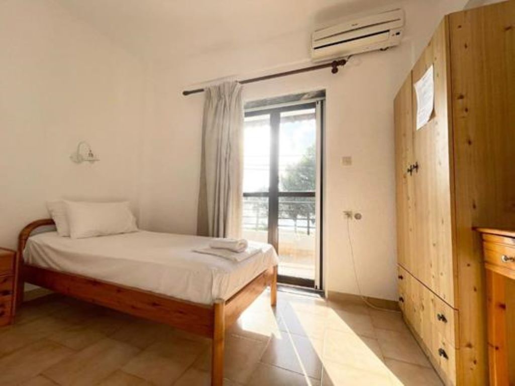 Hotel Toroni Beach Studios-Standardna soba.jpg