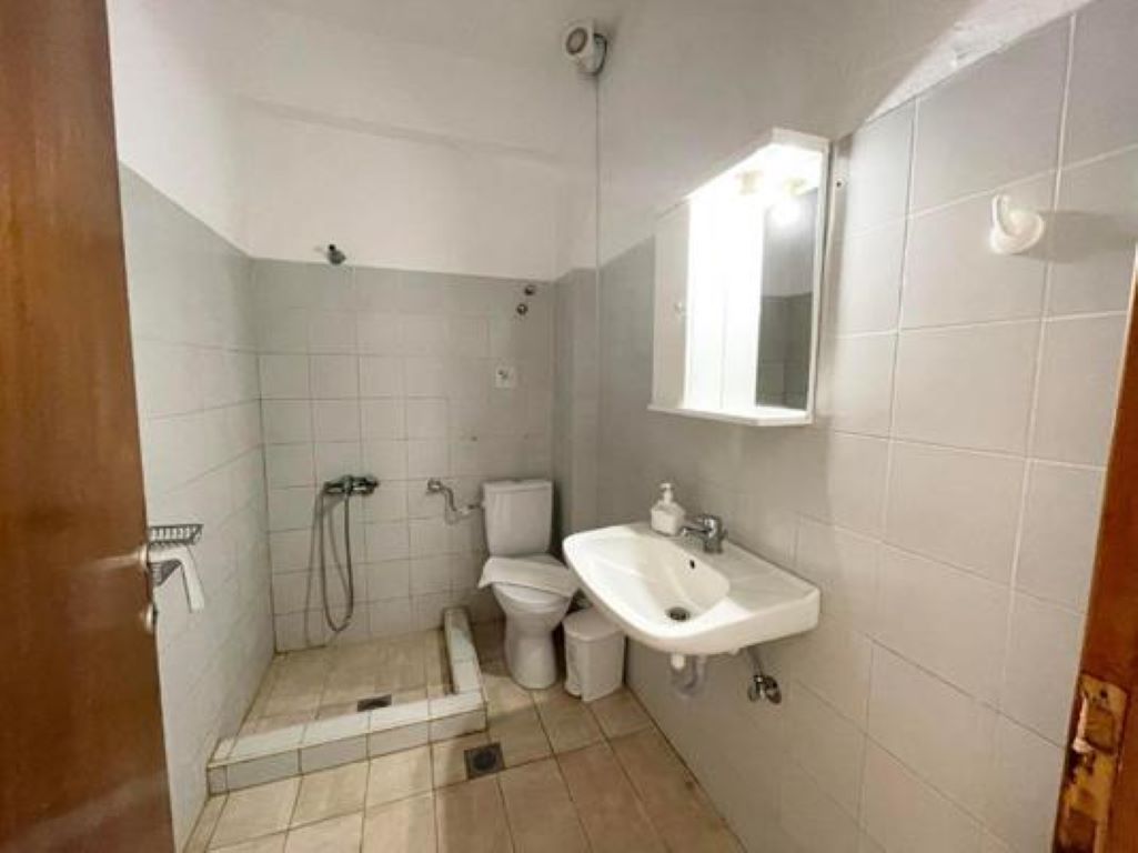 Toroni Beach Studios-Kupatilo.jpg