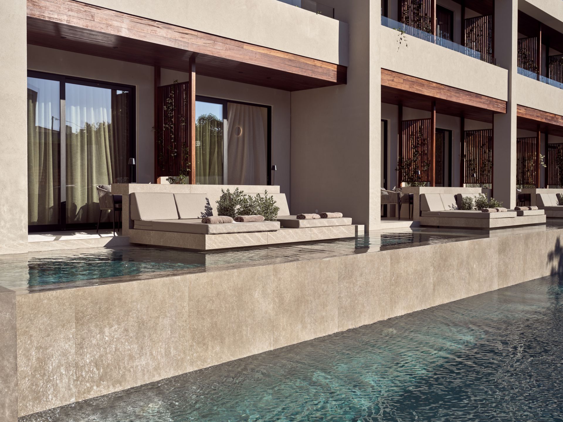 Contessina Hotel-Swim Up Pool Suite.jpg