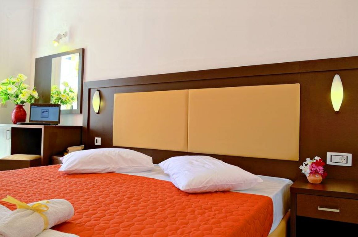 Ikaros Hotel-Standardna soba.jpg
