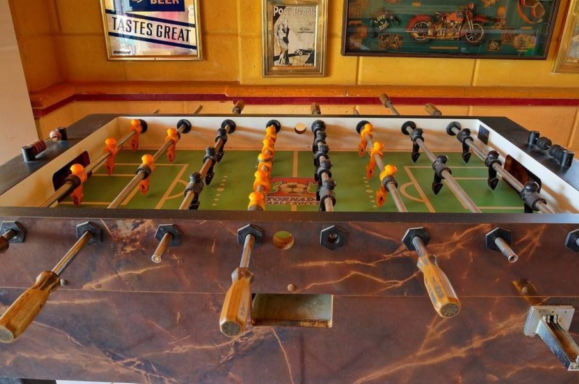 Ikaros Hotel-Stoni fudbal.jpg