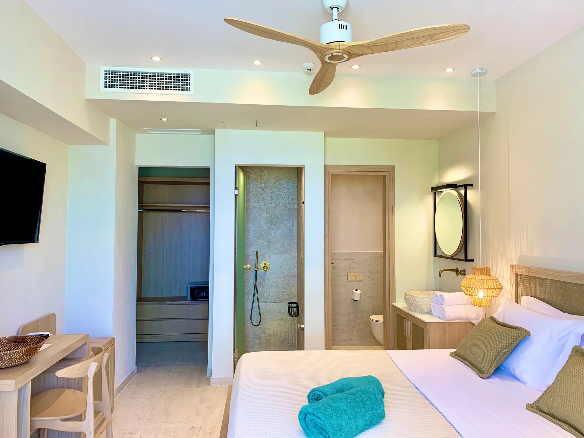 Hotel Mako Sea & Suites-Budget standardna soba.jpg