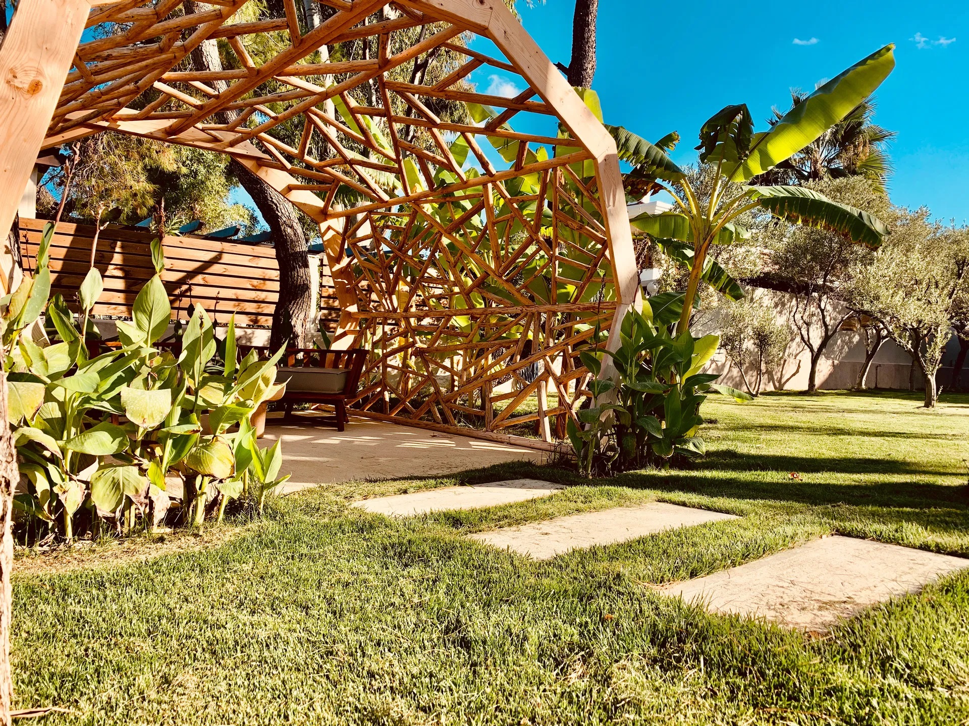 Mako Sea & Suites-Dvoriste.jpg