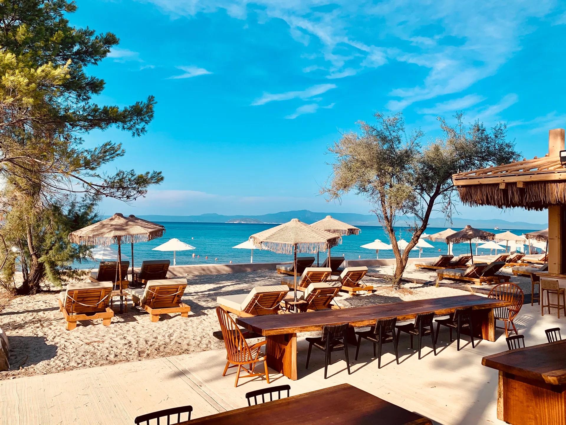 Mako Sea & Suites Hotel-Plaza.jpg