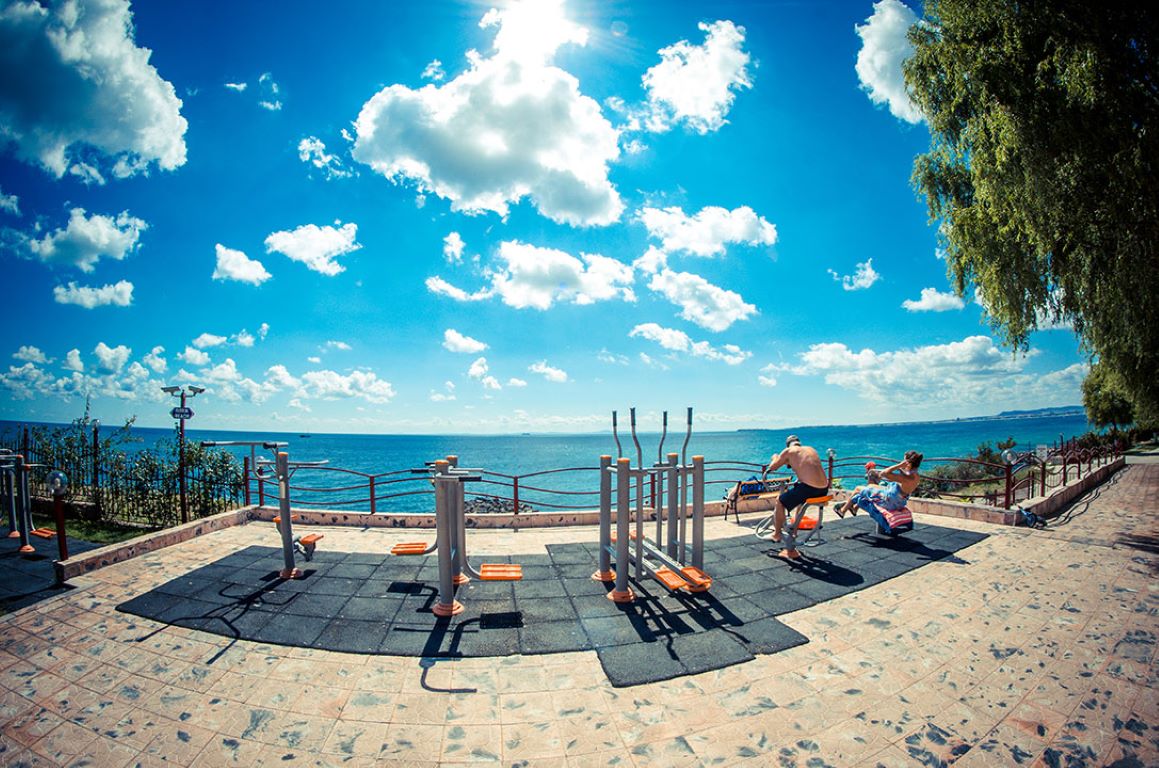 Marina View Fort Beach-Fitnes napolju.jpg