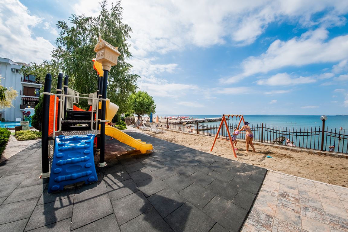 Messambria Fort Beach-Decije igraliste.jpg